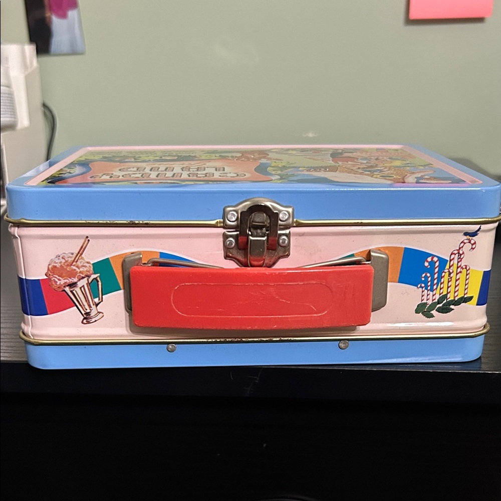 Hasbro Candy Land Game Tin Box - Blue and Red - Picture 2 of 7
